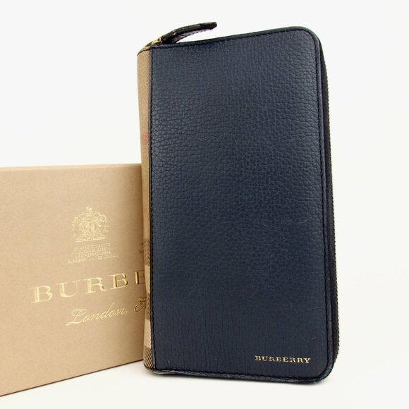 Authentic BURBERRY Zip around purse leather/canvas [Used] - Picture 1 of 16